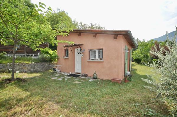 Dpt Alpes de Haute Provence (04), Proche ENTREVAUX à vendre Maison plain pied 2 pièces 50 m² sur 3400 m² de Terrain