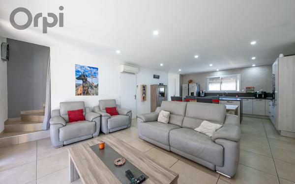 Maison à vendre    6 pièces •  Saint-Estève