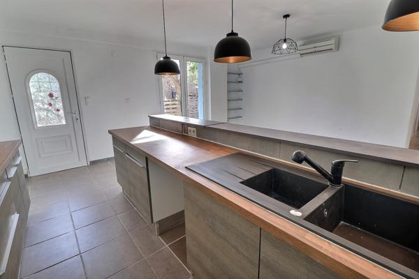 A VENDRE Appartement Entraigues Sur La Sorgue 3 pièce(s) 70 m²