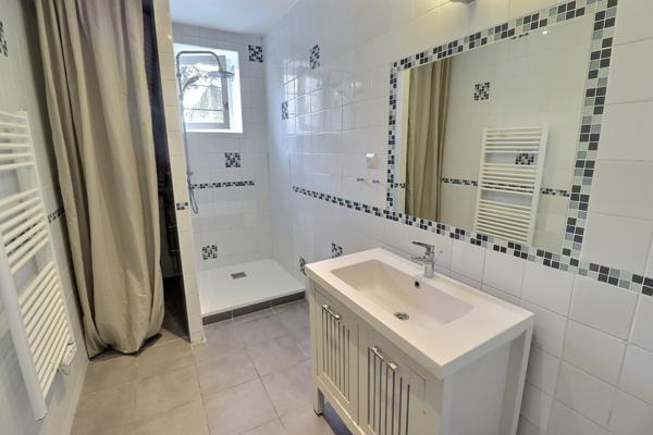 A VENDRE Appartement Entraigues Sur La Sorgue 3 pièce(s) 70 m²