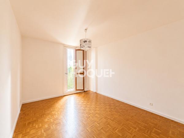 Appartement à louer de 5 pièces de 110.1 m²
