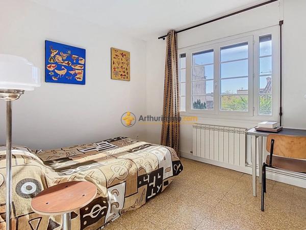 Vente                                                      Maison
                        
                     6 pièces                      140 m2                     à Perpignan