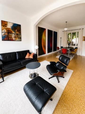Vente                                                      Maison
                        
                     6 pièces                      140 m2                     à Perpignan
