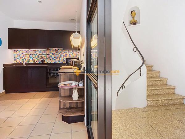 Vente                                                      Maison
                        
                     6 pièces                      140 m2                     à Perpignan