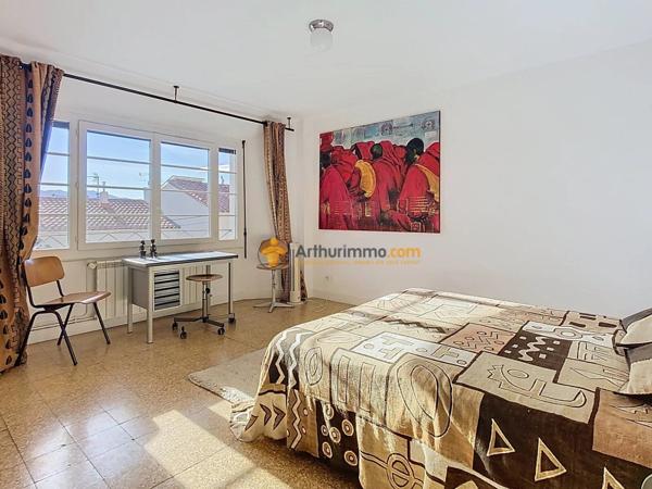 Vente                                                      Maison
                        
                     6 pièces                      140 m2                     à Perpignan