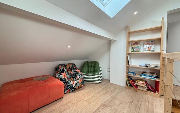 Maison à vendre    5 pièces • 144 m2 Les Échelles