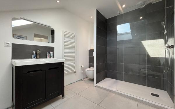 Maison à vendre    5 pièces • 144 m2 Les Échelles