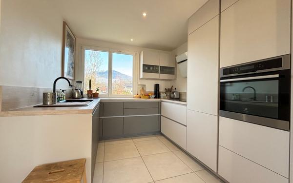 Maison à vendre    5 pièces • 144 m2 Les Échelles