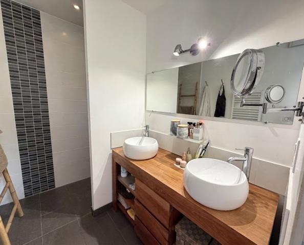 Maison 6 pièce(s) 5 chambre(s) 150 m²