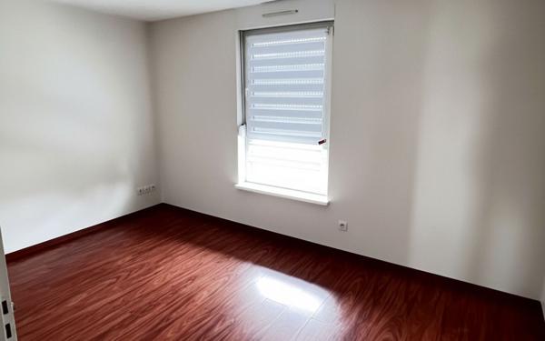 Appartement à louer    5 pièces • 103 m2 Souffelweyersheim