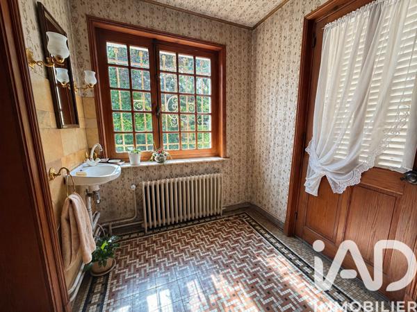 Maison à vendre 9 pièces 227 m² Cambrai