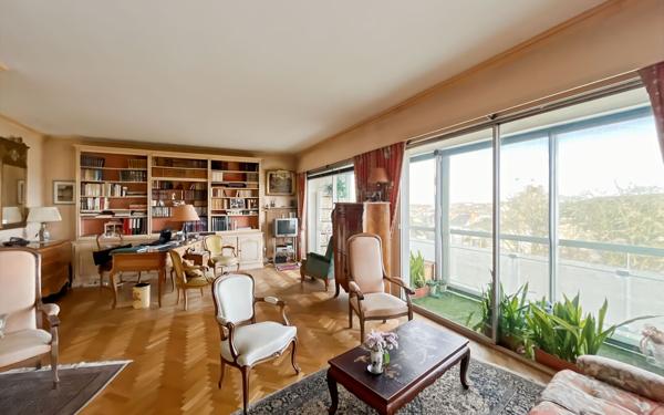 Appartement à vendre    5 pièces • 119,58 m2 Orléans