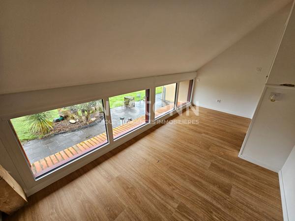 EXCLUSIVITE- Propriété de charme entièrement rénovée à FOUGERE (49)