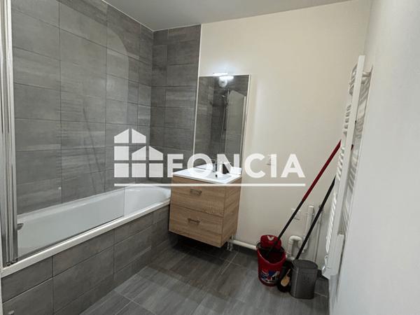 Location Studio meublé 30.9 m² - 1 RUE ANGELA DAVIS Lens 62300