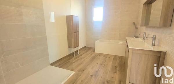 Maison à vendre 5 pièces 132 m² Nieuil-l'Espoir