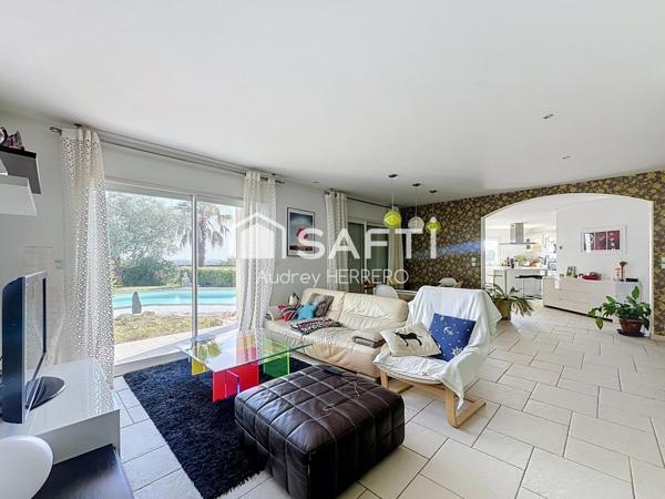Maison T6/7 180 m2 avec piscine côteaux de CASTELGINEST  - Vue dégagée