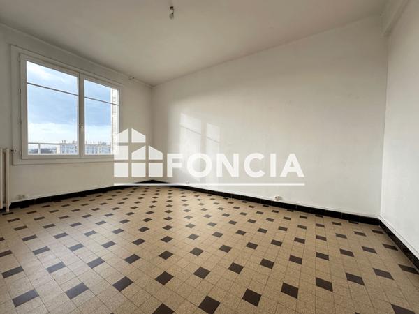 Location Appartement 3 pièces 69 m² - 721 BOULEVARD LOUIS PICON Toulon 83200