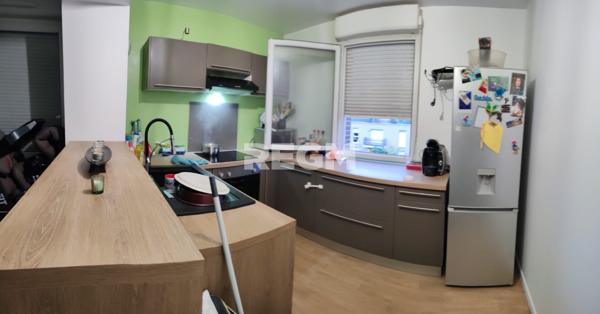 Corbeil-Essonnes (91100) TERRASSE DE 22M2 ENVIRON IDEAL INVESTISSEMENT LOCATIF