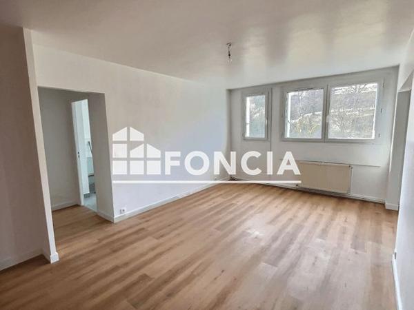 À vendre Studio 48 m² - Firminy 42700