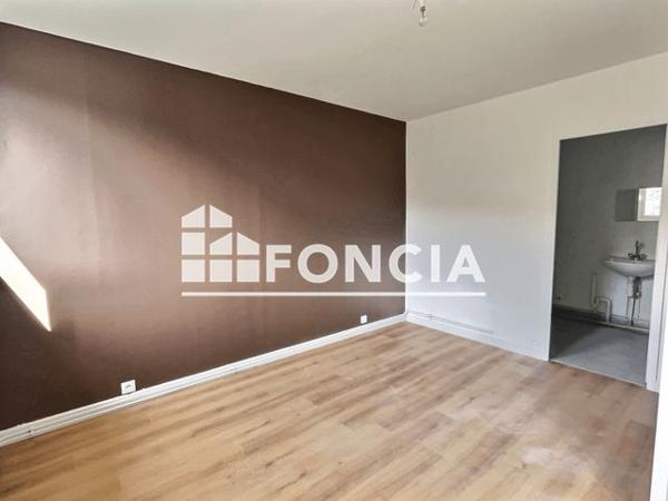 À vendre Studio 48 m² - Firminy 42700