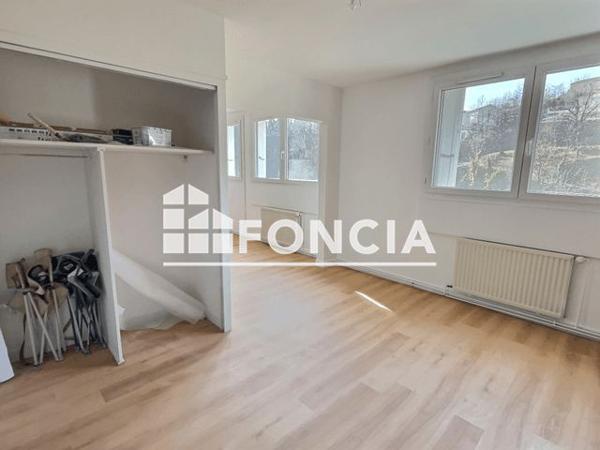 À vendre Studio 48 m² - Firminy 42700