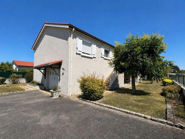 VEAUCHE – Belle maison familiale de 130 m² sur 1 050 m² de terrain