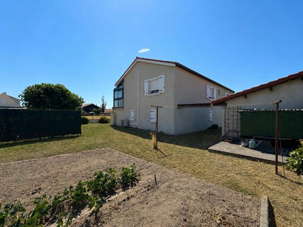 VEAUCHE – Belle maison familiale de 130 m² sur 1 050 m² de terrain