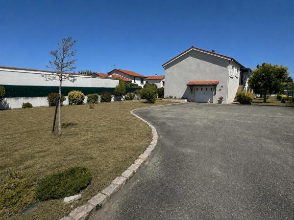 VEAUCHE – Belle maison familiale de 130 m² sur 1 050 m² de terrain