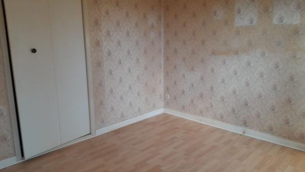TONNAY-CHARENTE  - maison de PP de 120 m², 3 chambres, garage,  jardin.