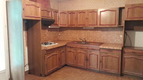 TONNAY-CHARENTE  - maison de PP de 120 m², 3 chambres, garage,  jardin.