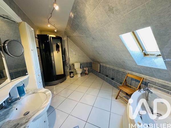 Maison à vendre 5 pièces 102 m² Auneau-Bleury-Saint-Symphorien