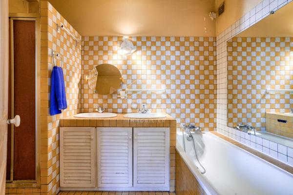 Maison familiale avec terrasse ombragée !