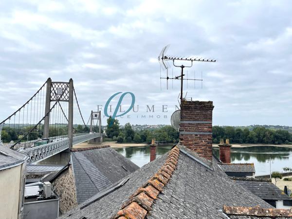 Immeuble avec restaurant - appartement - dépendances - 319 m² - centre-ville Ancenis