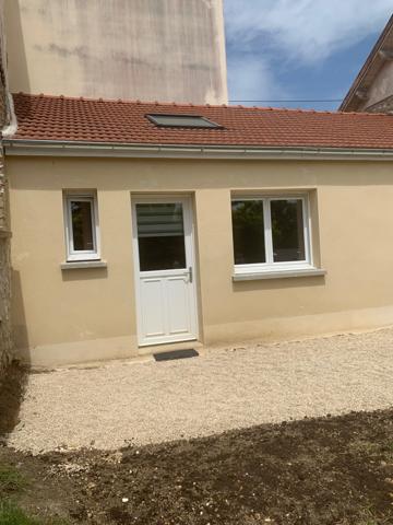 Sur Pommeuse, studio en duplex meublé avec 3 places de parking et terrasse Pommeuse (77515)