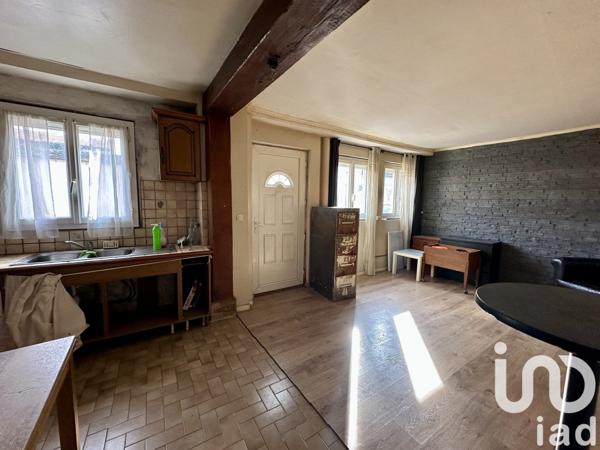 Maison de village 3 pièces de 80 m² à Égreville (77620)