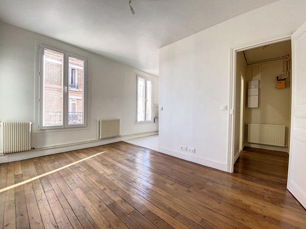 Bois-Colombes ? Gare | Élégant 2 pièces au dernier étage avec ascenseur