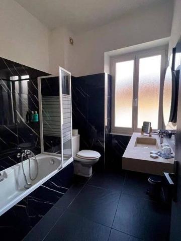 Urgence Vente : Prix Sacrifié à 190.000 € ! Hôtel-Restaurant 3★ à Morestel