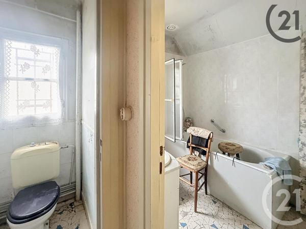 Immeuble à vendre  201,43 m2 PROVINS - 77