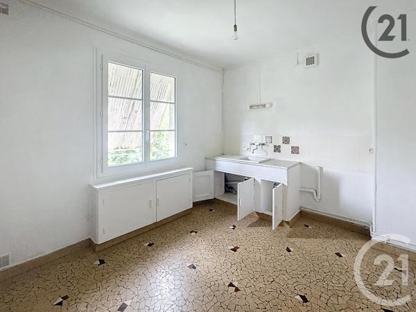 Immeuble à vendre  201,43 m2 PROVINS - 77