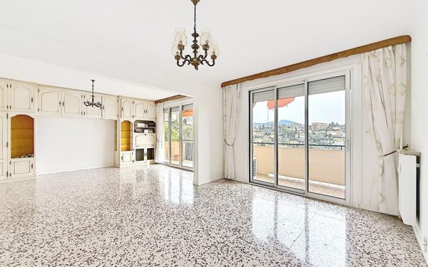 Appartement à vendre    5 pièces • 85,85 m2 Grasse