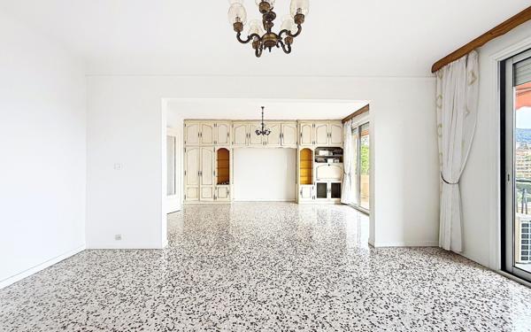 Appartement à vendre    5 pièces • 85,85 m2 Grasse