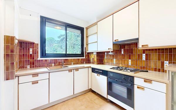 Appartement à vendre    5 pièces • 85,85 m2 Grasse