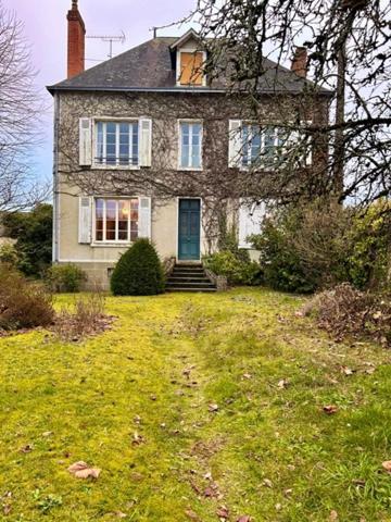 Maison de maître, proche de toutes les commodités