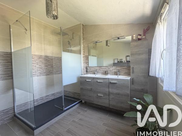 Maison à vendre 5 pièces 101 m² Meulan-en-Yvelines