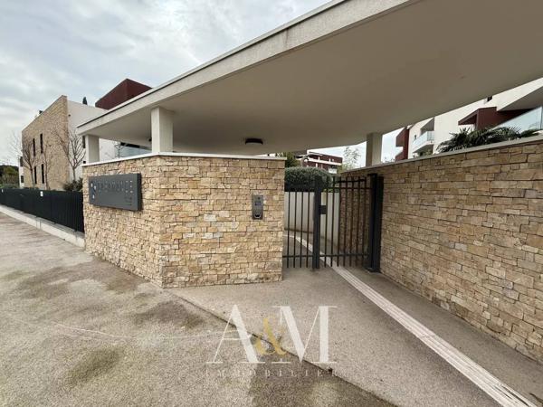 Appartement T2 de 45m² + terrasse 10.50m² + parking