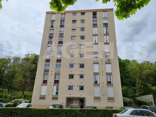 idéal investisseur, Appartement lumineux et propre de 29.83m² à 5 minutes à pieds du Lac Kir, piscin