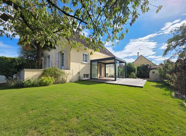 Maison familiale 4 chambres avec sous-sol et jardin à Saint-Pathus