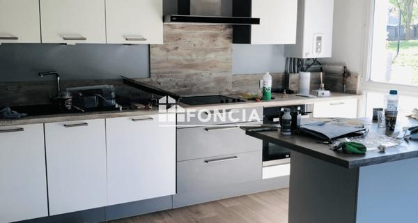 Location Appartement 3 pièces 59.5 m² - Santeny 94440