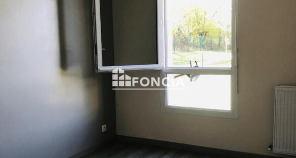 Location Appartement 3 pièces 59.5 m² - Santeny 94440