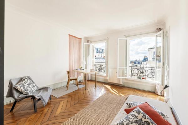 Appartement Paris 18 e - ABBESSES / RUE DES ABBESSES